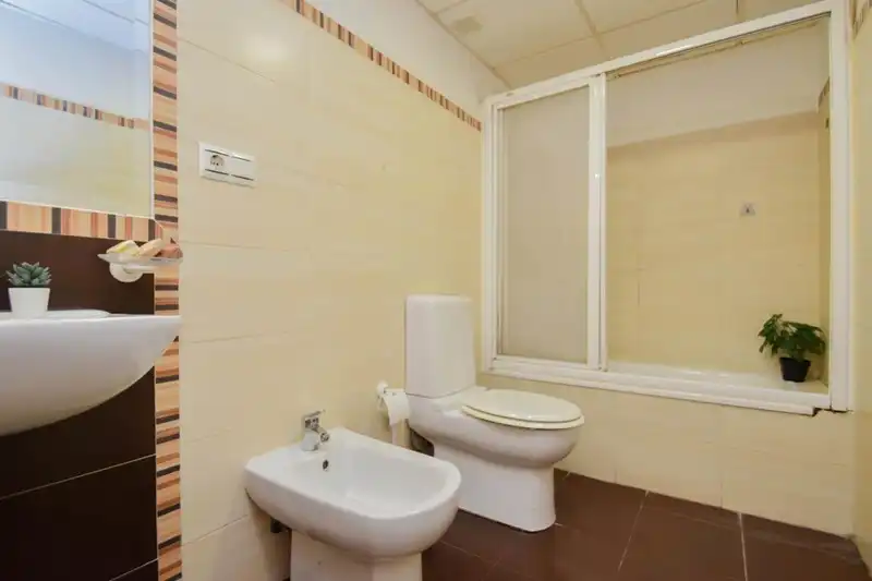Baño de Piso en venta en Atarfe con Aire acondicionado, Calefacción y Parquet