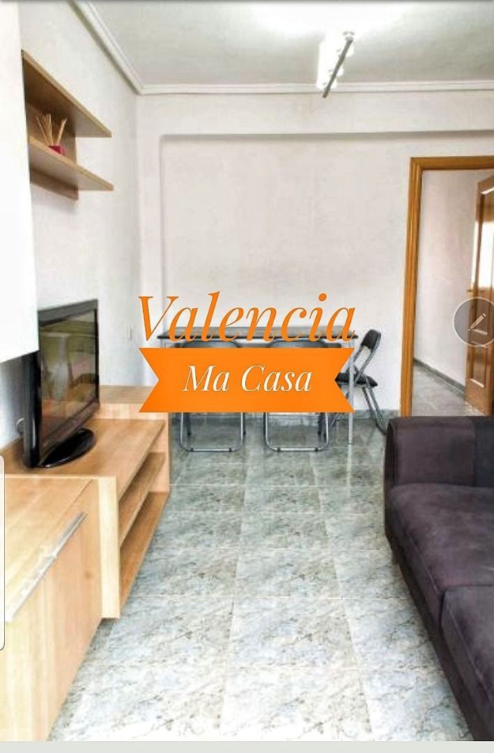 Flat to rent in  Valencia Capital  with Air Conditioner, Heating and Storage room