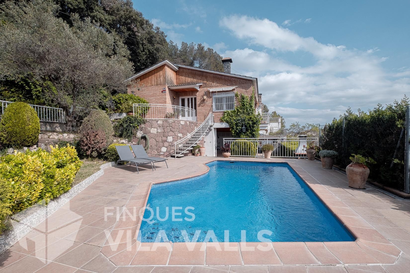Vista exterior de Casa o chalet en venta en Sant Feliu de Codines con Aire acondicionado, Calefacción y Jardín privado