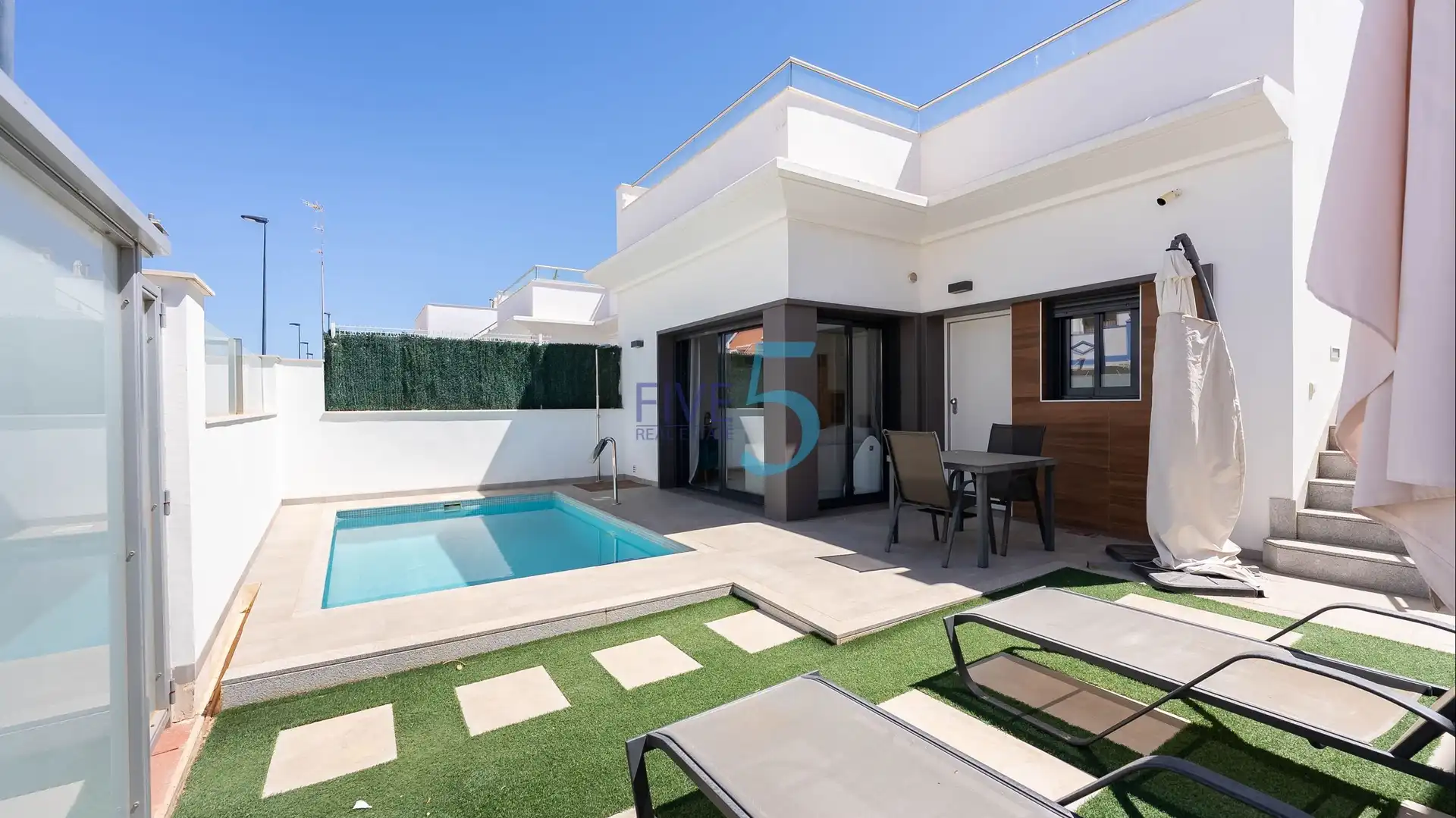 Maison avec piscine à vendre à Roda