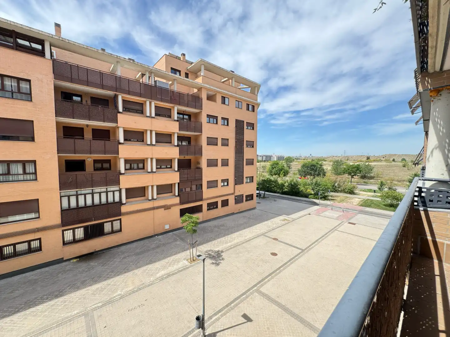Exterior view of Flat for rent in Rivas-Vaciamadrid  with Heating, Private garden and Community pool