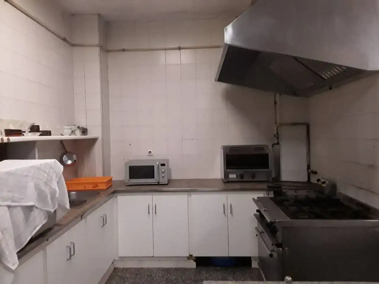 Gewerbefläche zum Verkauf in Berga, imagen 7