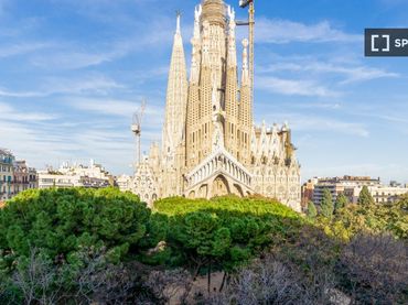Appartamento con balcone in affitto a Eixample