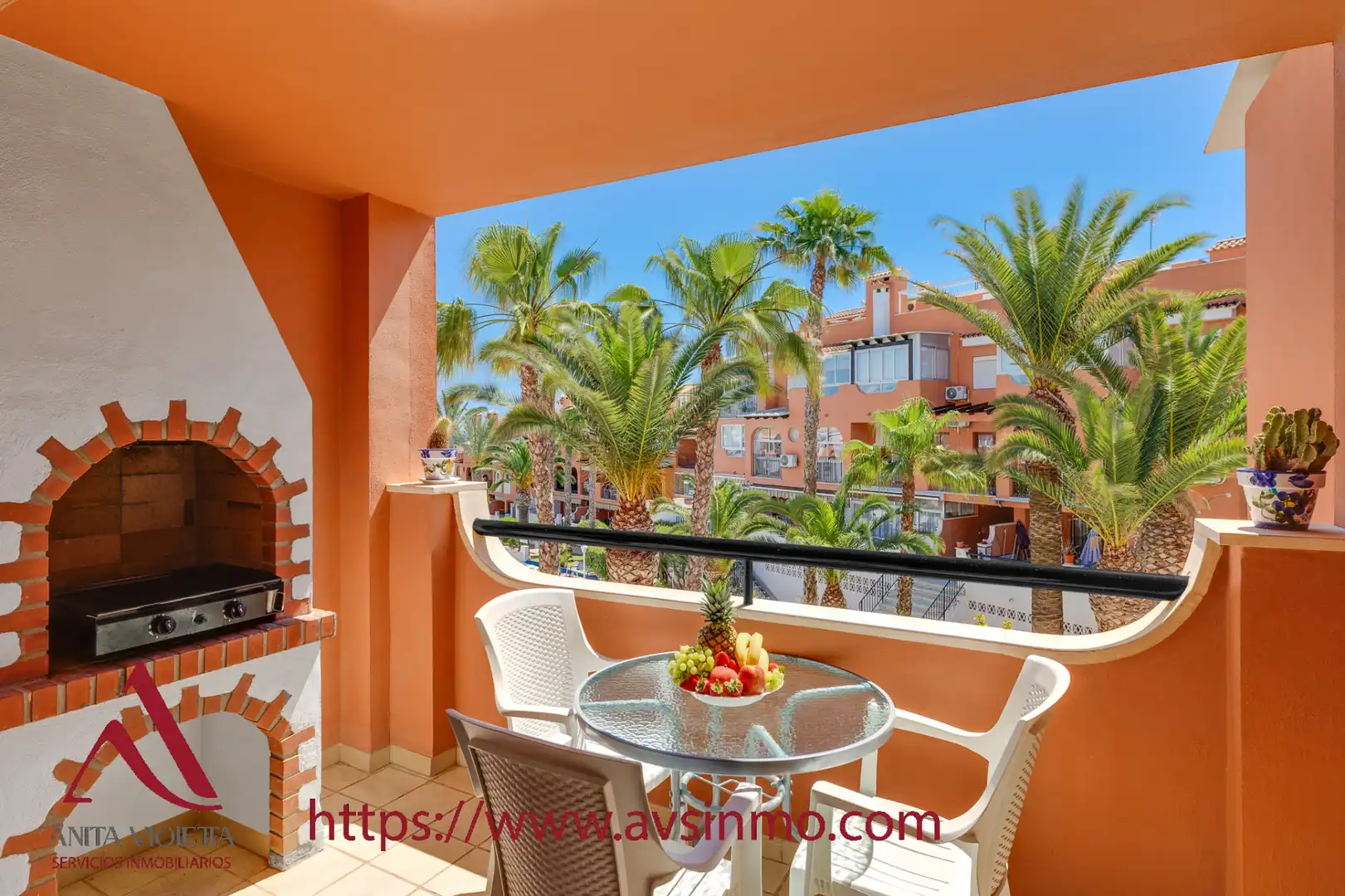 Terrassa de Apartament de lloguer en Torrevieja amb Aire condicionat, Moblat i Rentadora