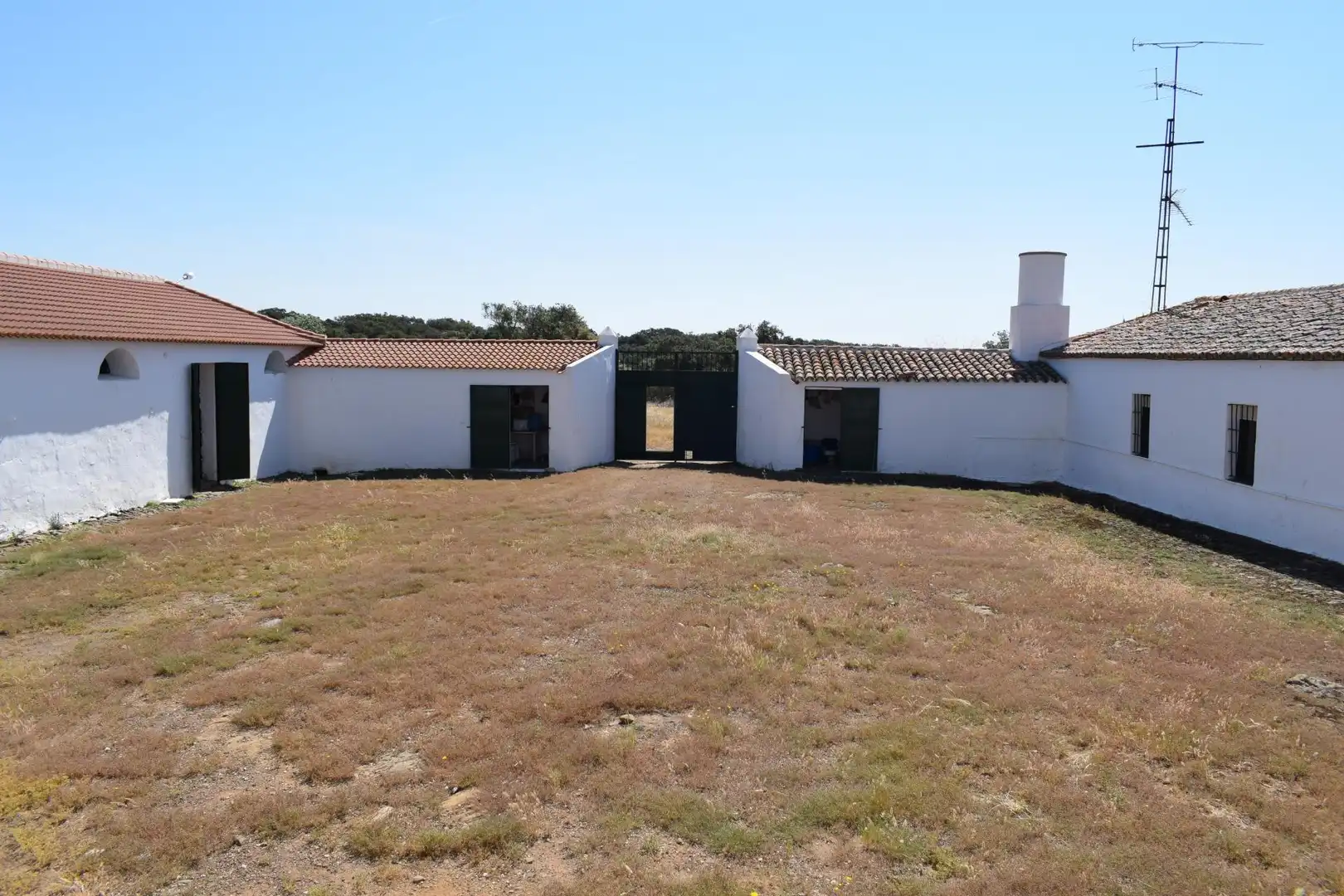 Casa rústica amb jardí en venda a Villanueva de los Castillejos, imagen 54