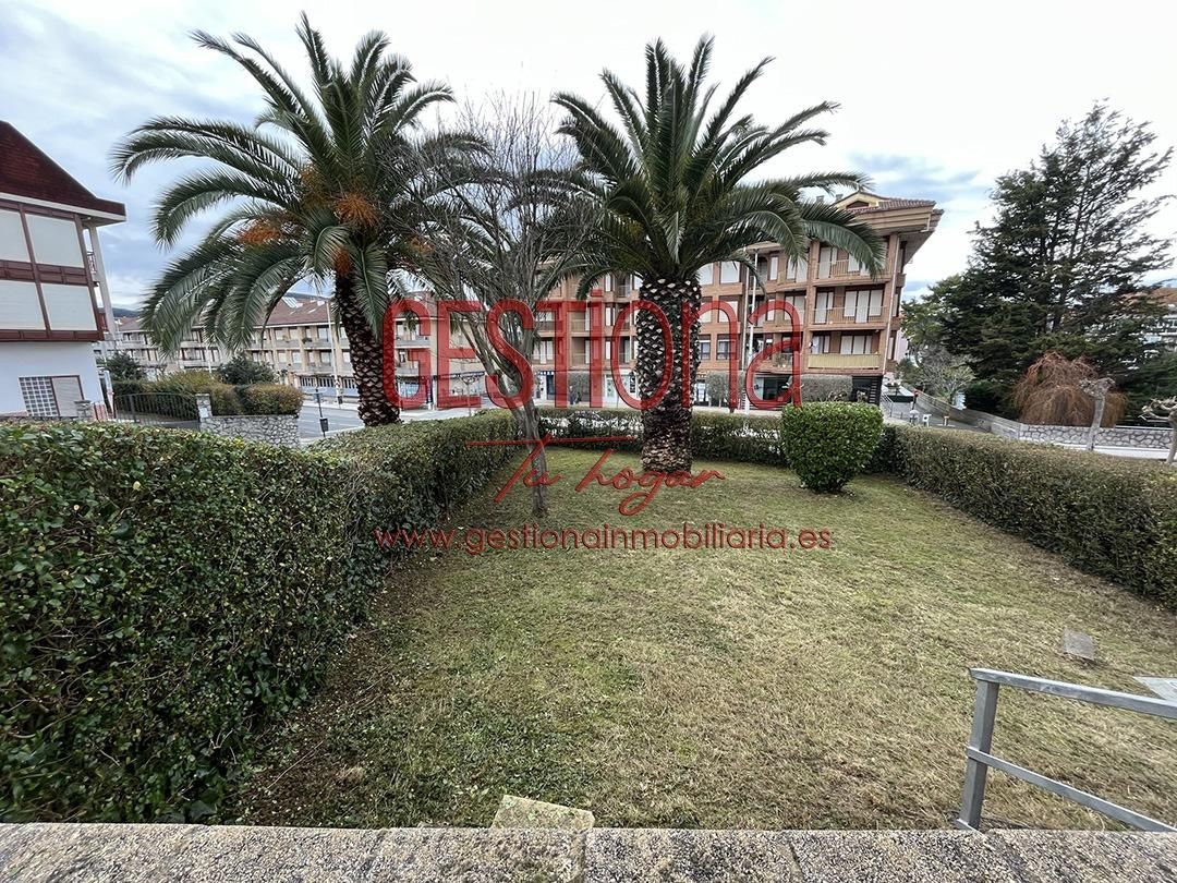 Exterior view of Planta baja for sale in Noja  with Heating, Private garden and Terrace