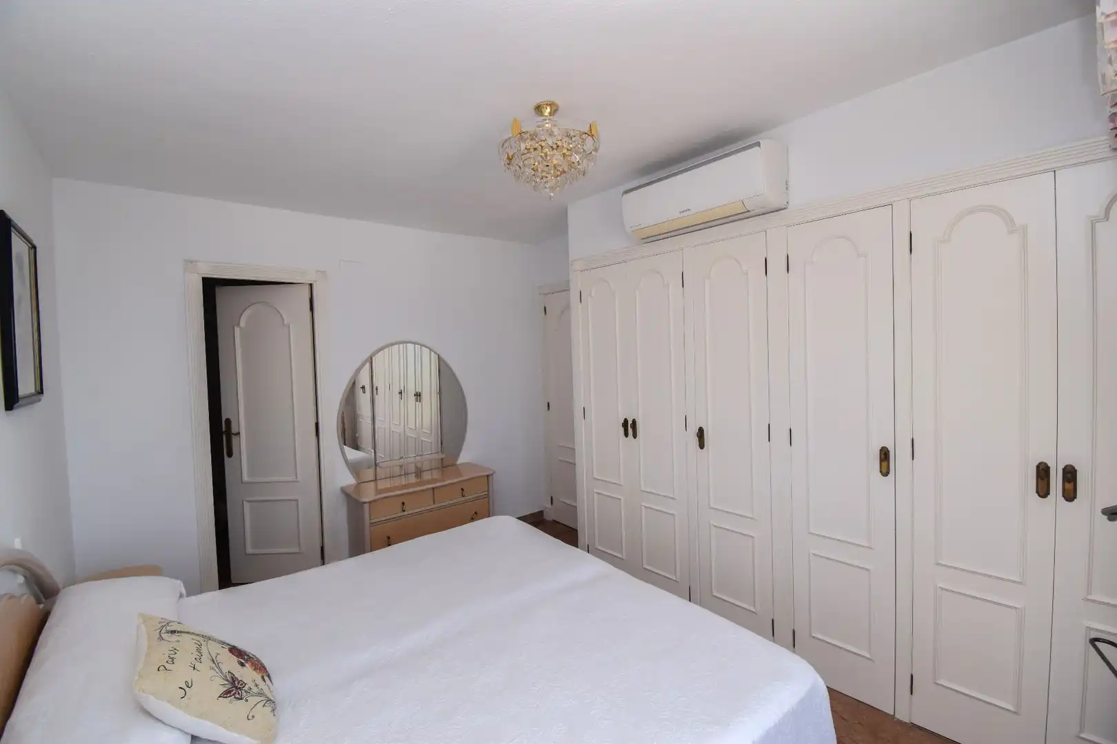 Dormitori de Apartament de lloguer en Santa Pola amb Aire condicionat, Calefacció i Terrassa