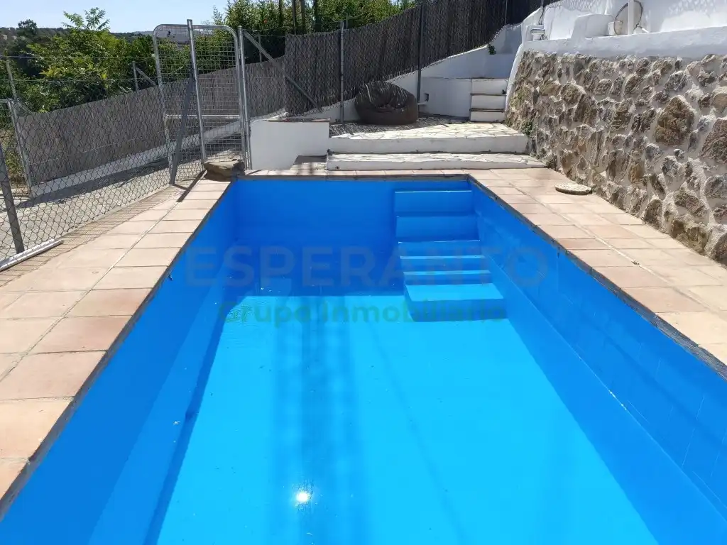 Schwimmbecken von Country house zur Miete in Guaro