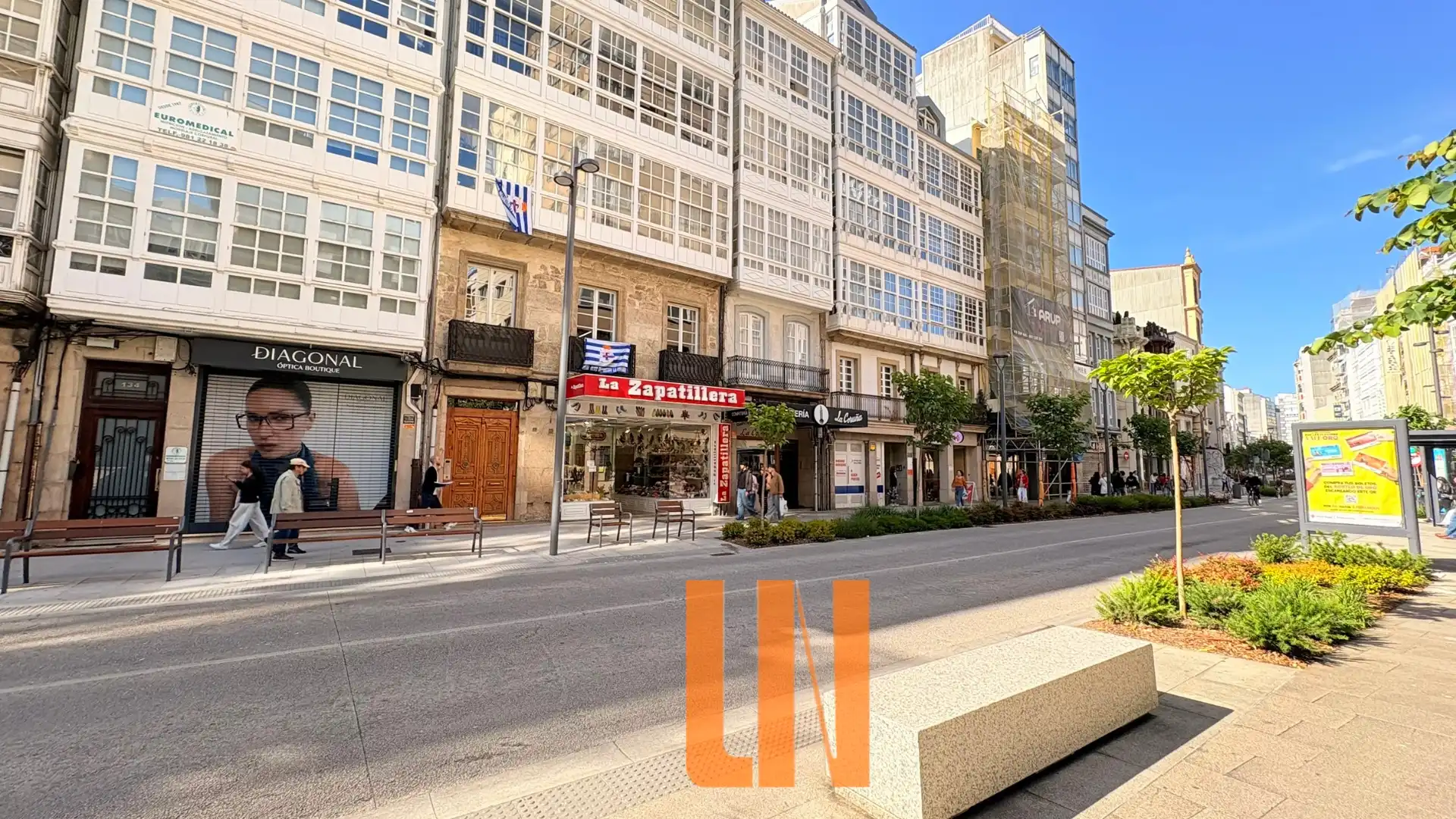 Außenansicht von Wohnung zum Verkauf in A Coruña Capital  mit Heizung, Parkett und Ofen