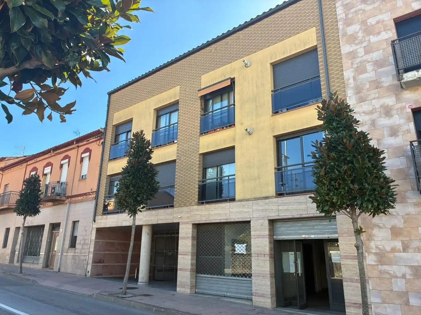 Außenansicht von Geschaftsraum zum Verkauf in Sils, Girona