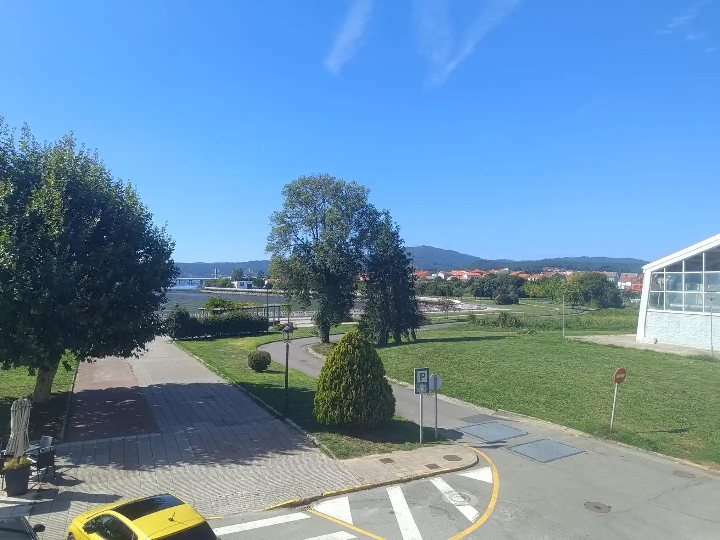 Local comercial en venta en Rúa Pintor Xenaro Carrero 24, imagen 2