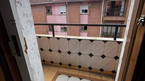 Foto 2 de Pis en venda a Lasesarre, Barakaldo