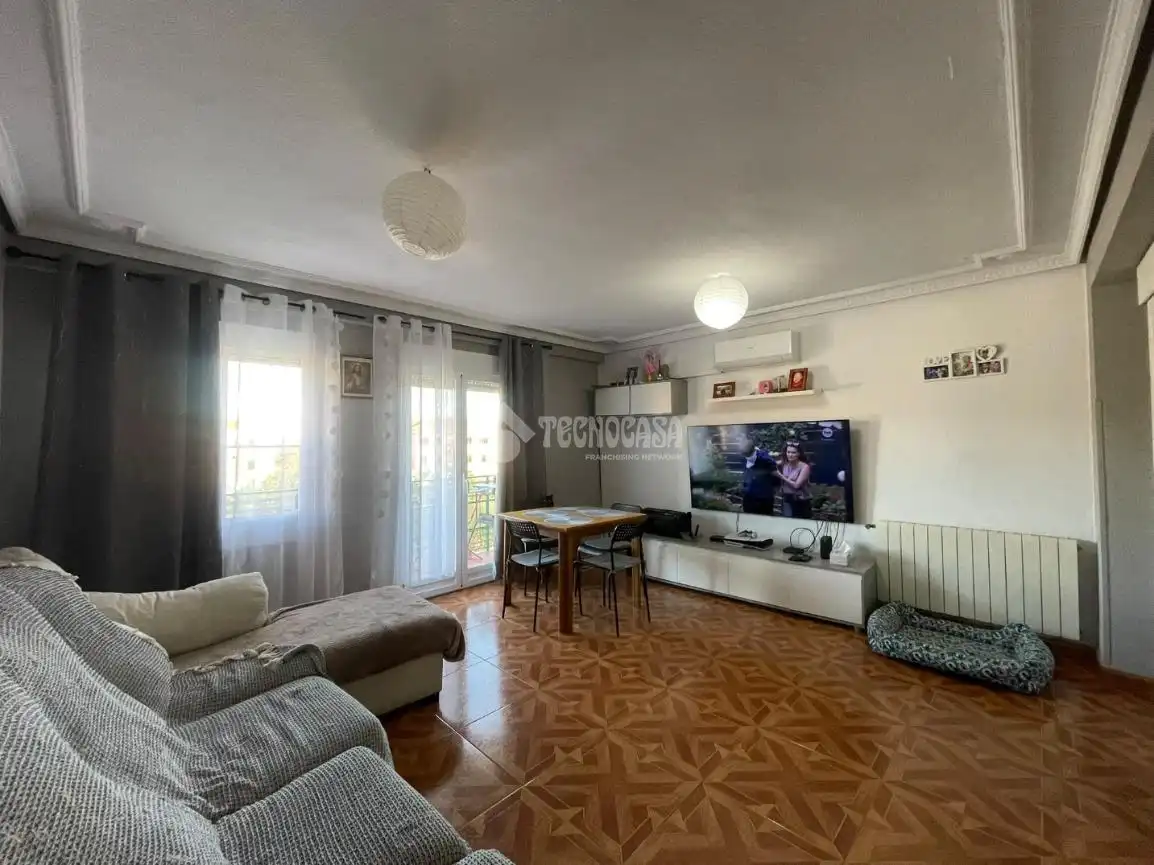 Sala d'estar de Pis en venda en Carabanchel