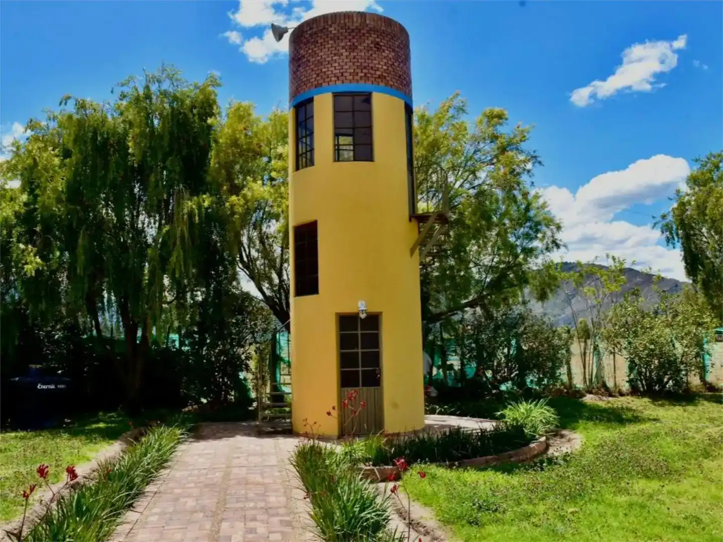 Vista exterior de Finca rústica en venda en Rota amb Traster i Moblat