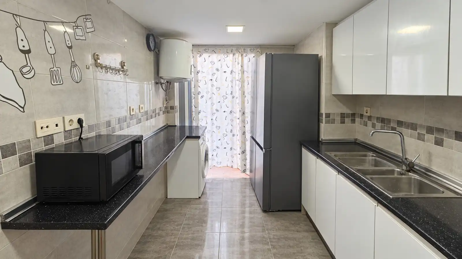Kitchen of Flat for sale in Massanassa, Valencia