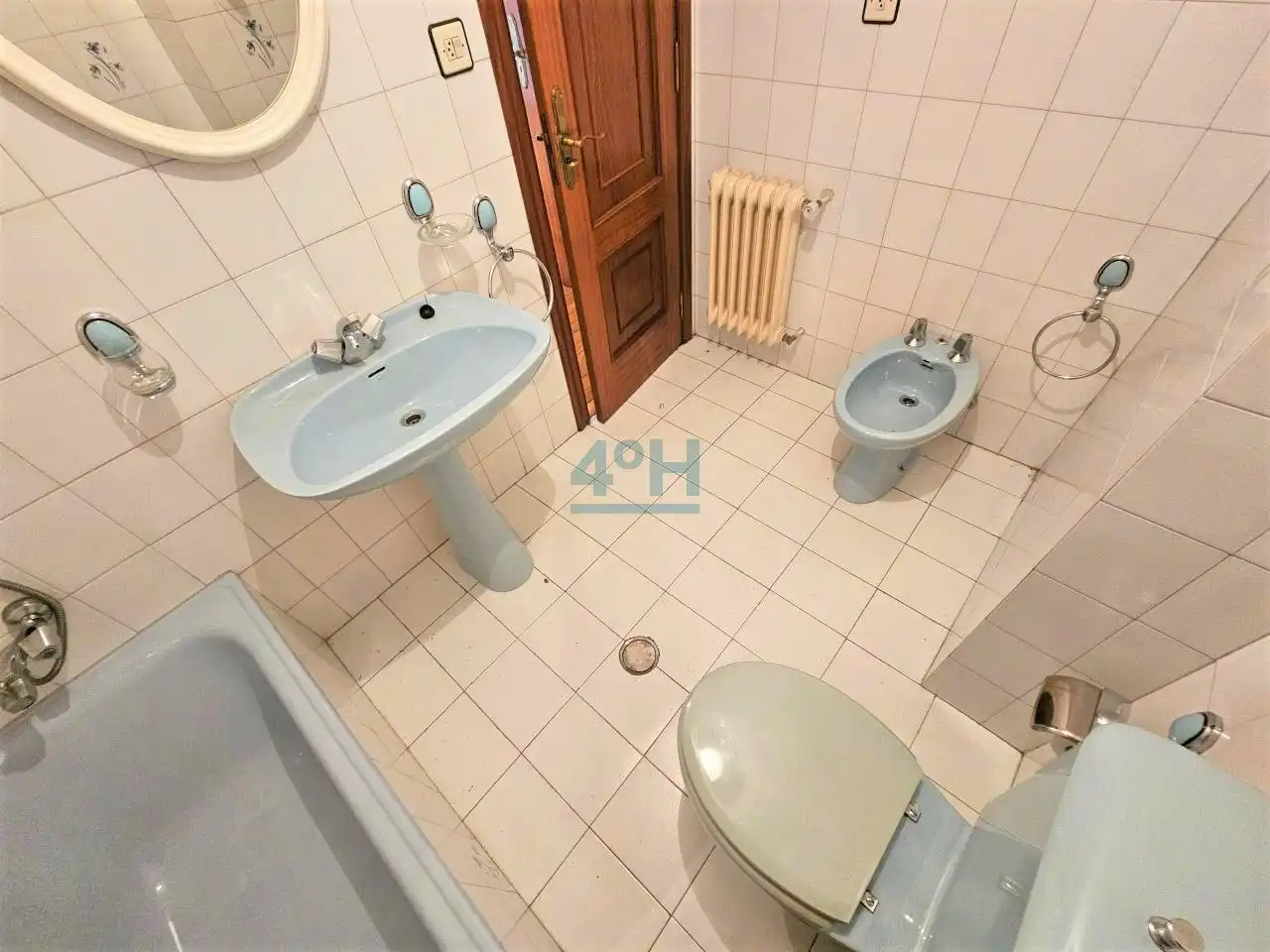 Badezimmer von Wohnung zum Verkauf in Ourense Capital  mit Heizung, Parkett und Terrasse