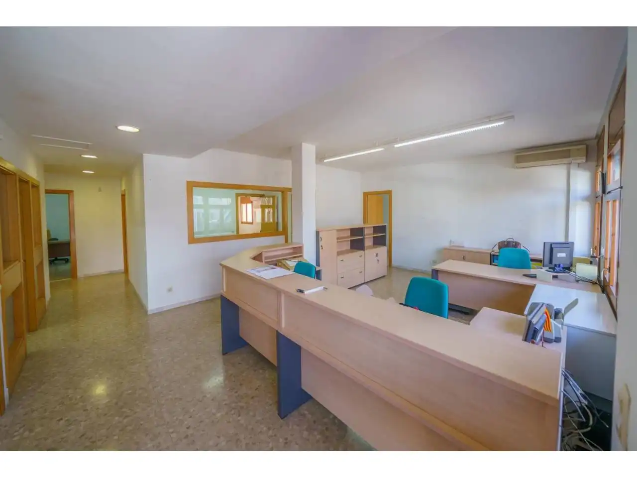 Büro zur Miete in La Bisbal d'Empordà mit Klimaanlage