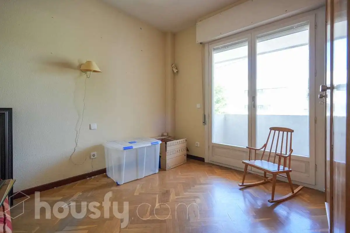 Bedroom of Houses for sale in Madrid  with Air Conditioner, Heating and Private garden