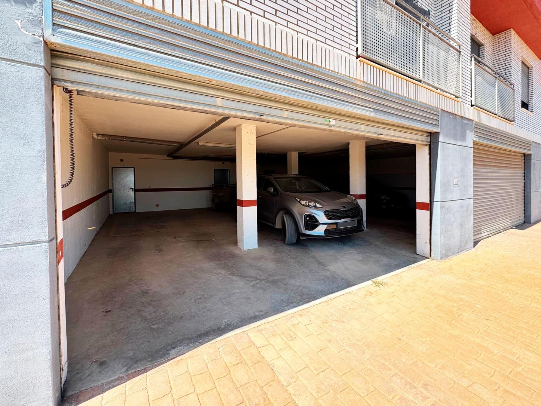 Aparcament de Garatge en venda en Turís