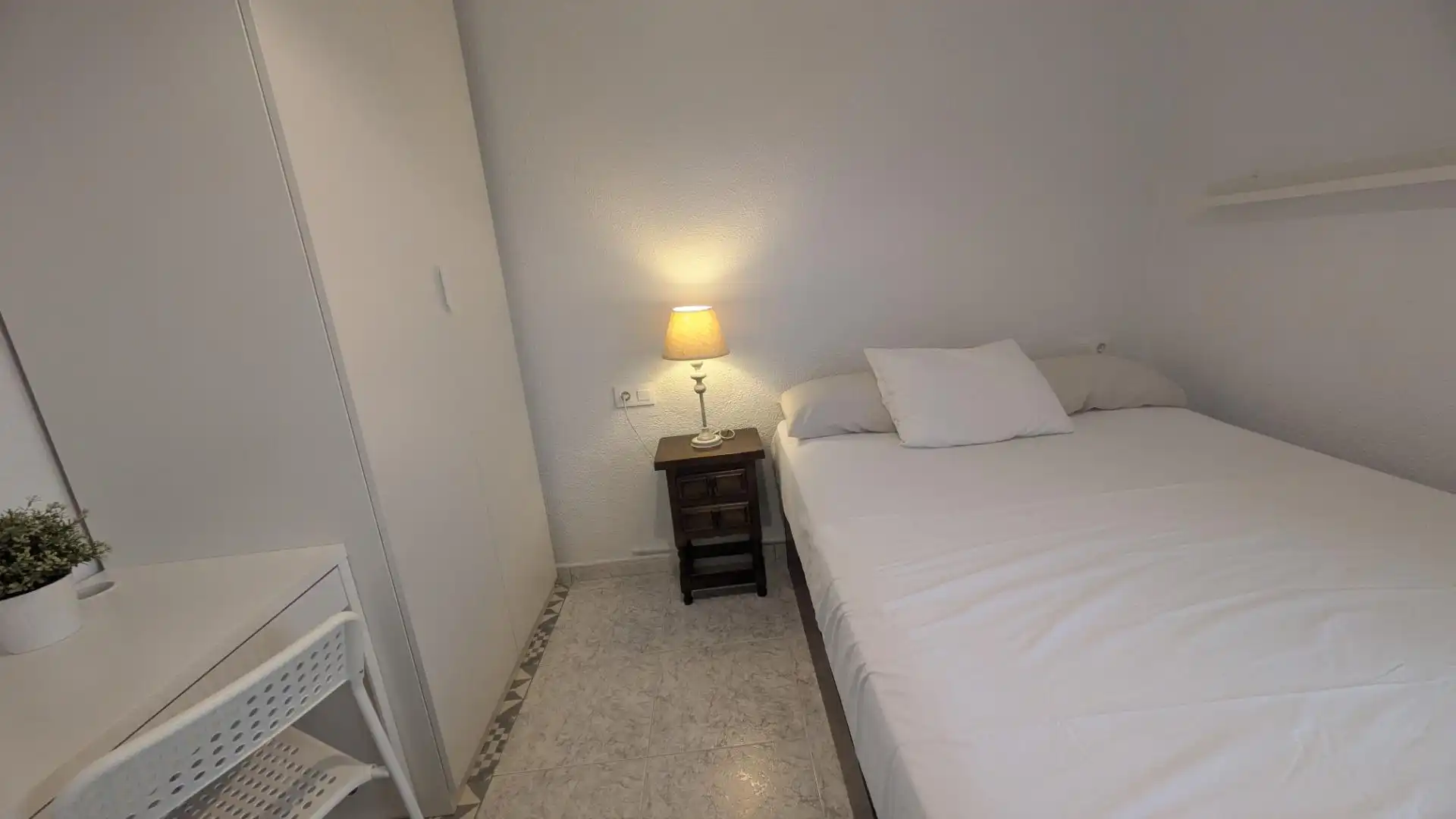 Bedroom of Flat for rent in Valencia  with Air Conditioner
