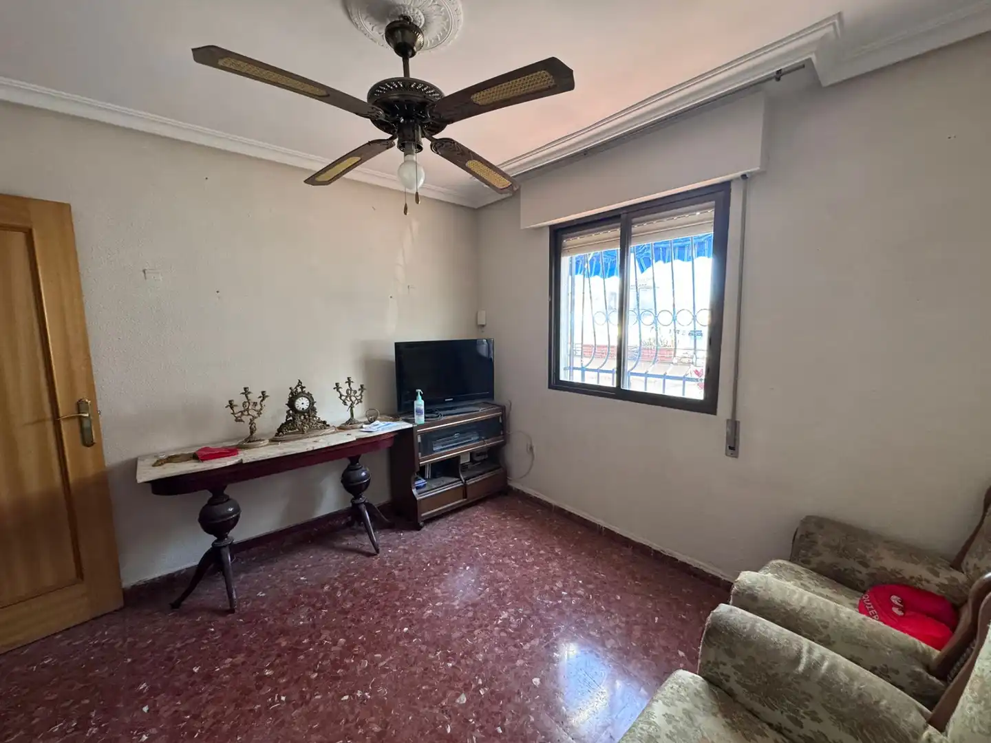 Sala de estar de Piso en venta en Jaén con Calefacción, Terraza y Amueblado