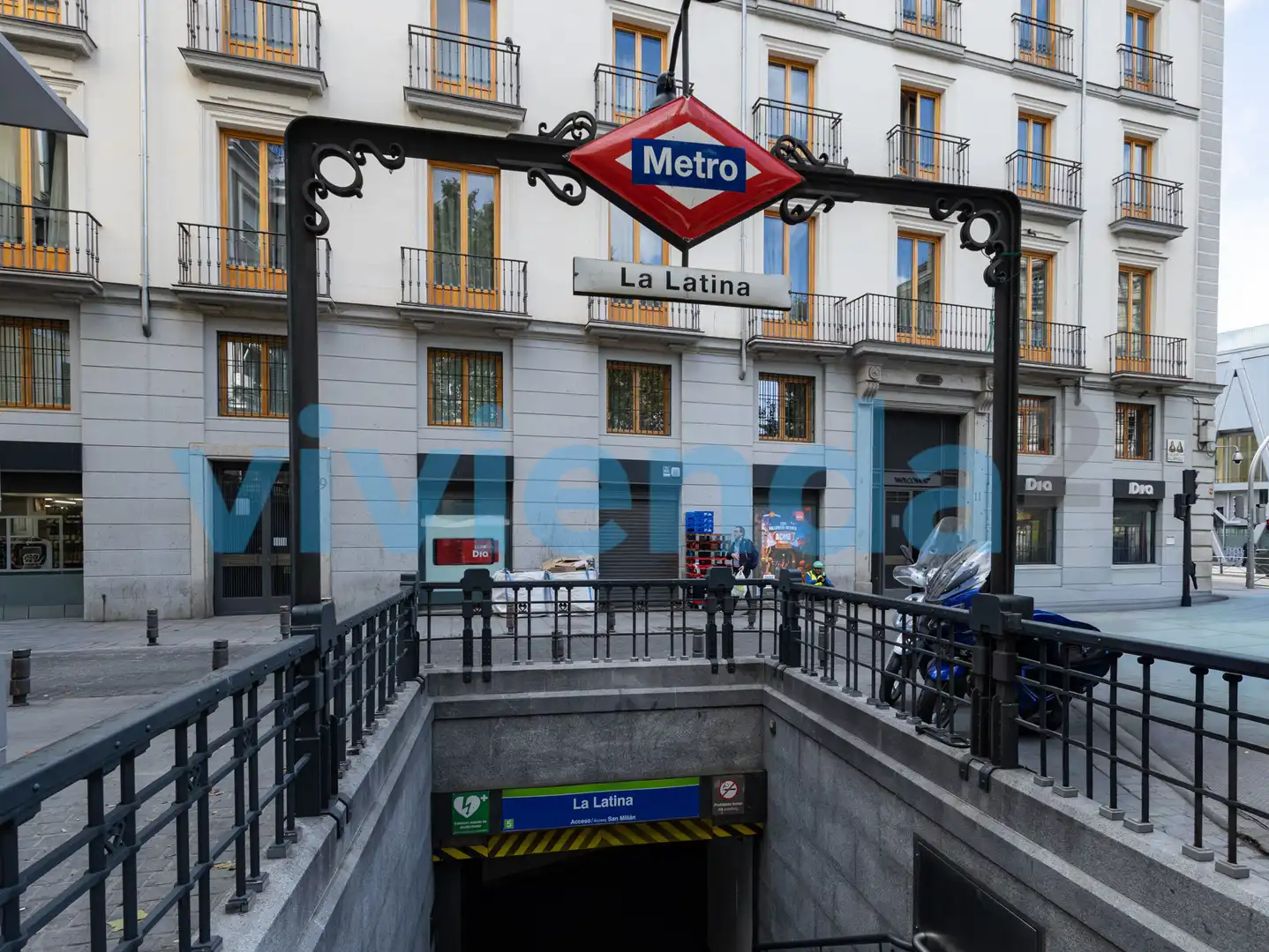 Außenansicht von Wohnung zur Miete in Madrid mit Klimaanlage und Balkon