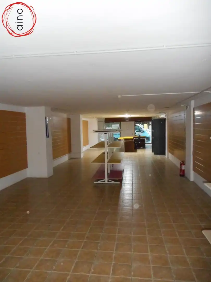 Local en venta en Burlada / Burlata con Amueblado