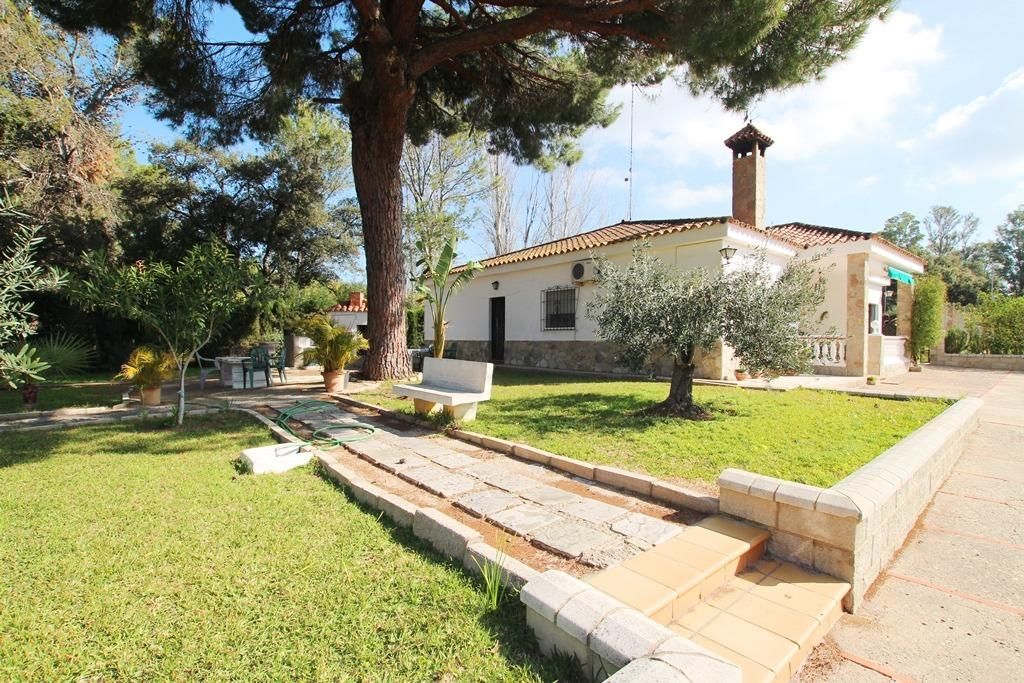 Jardí de Casa o xalet en venda en Jerez de la Frontera amb Jardí privat, Terrassa i Traster