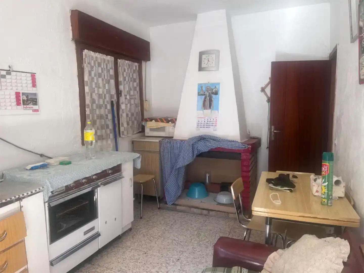 Cuina de Casa o xalet en venda en Torre de Don Miguel amb Balcó