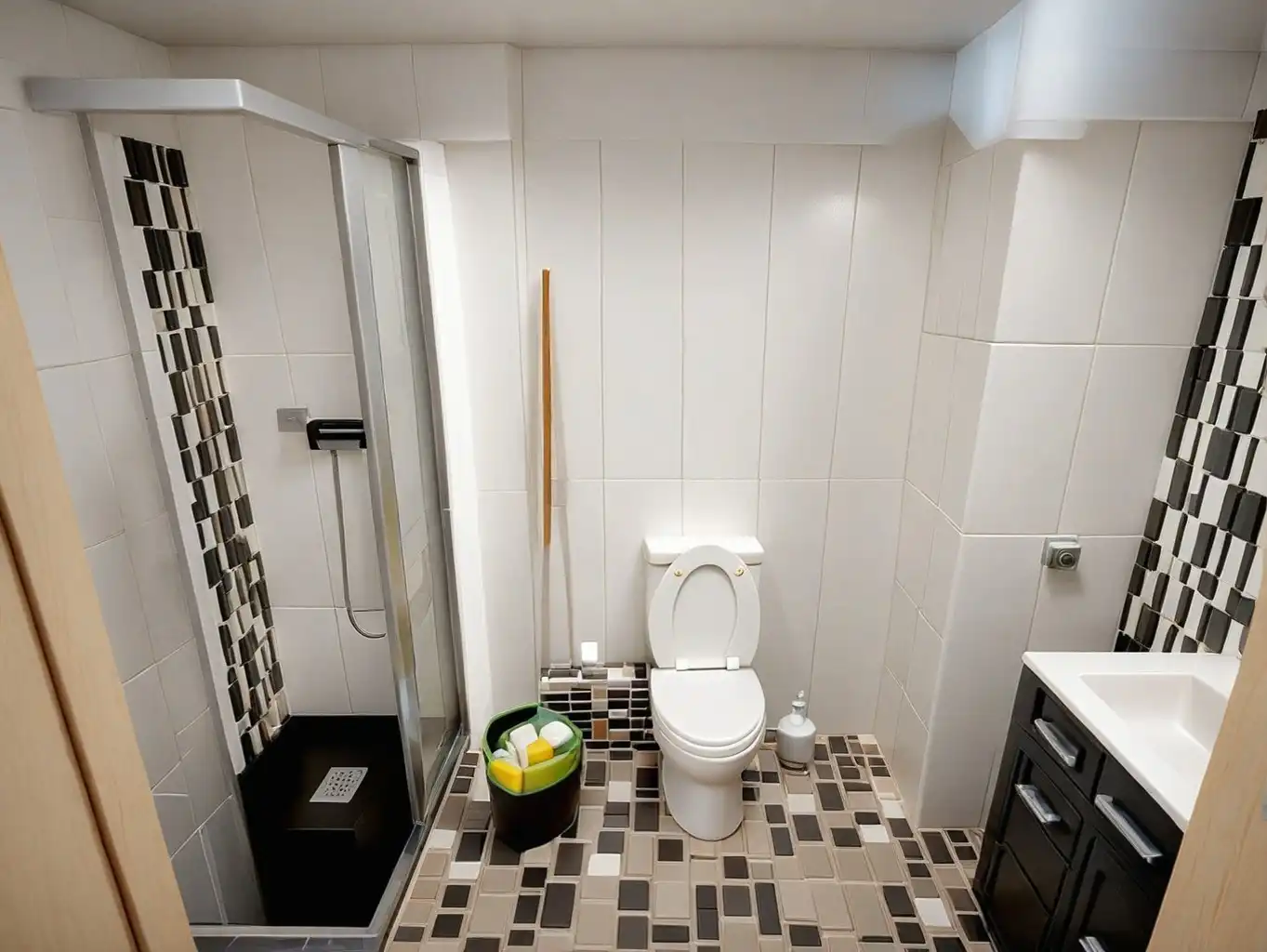 Baño de Planta baja en venta en Barcelona con Trastero, Horno y Internet