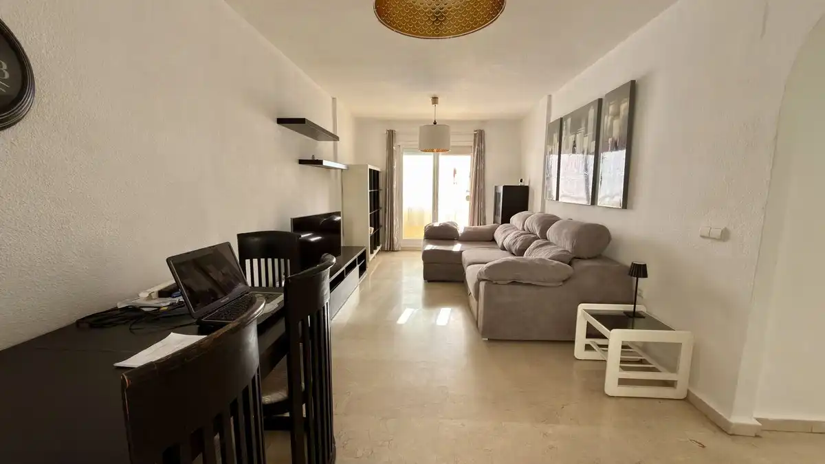 Apartamento con piscina en venta en Torrequebrada, imagen 5