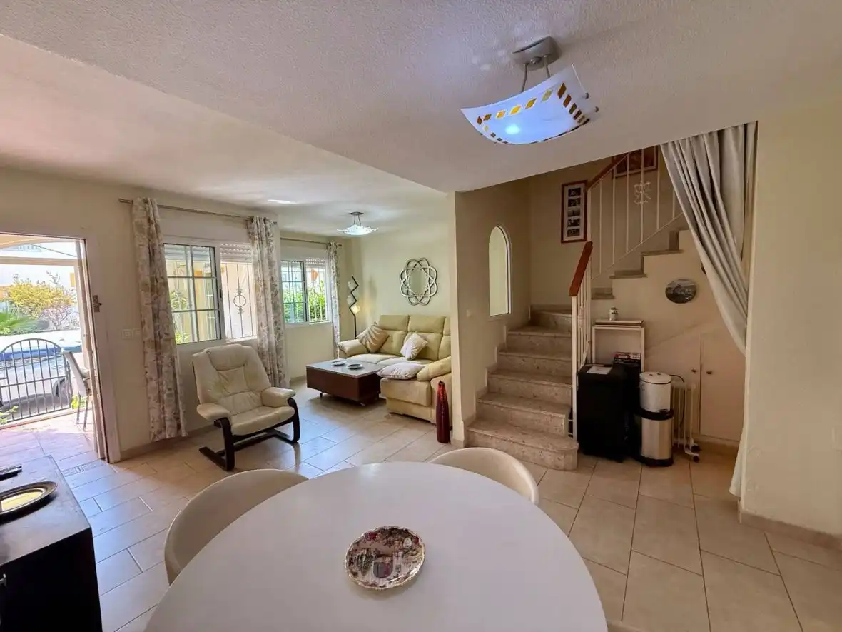 Wohnzimmer von Wohnungen zum Verkauf in Santa Pola mit Heizung, Terrasse und Schwimmbad