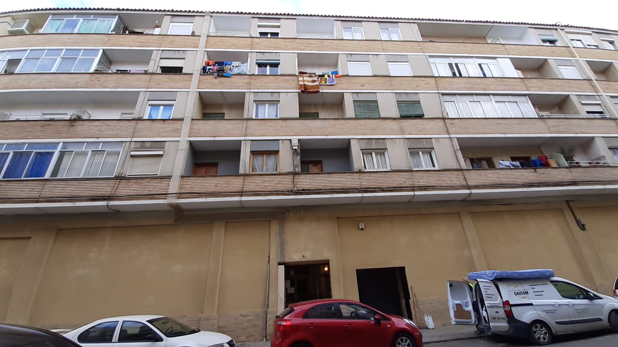 Vista exterior de Pis en venda en  Huesca Capital