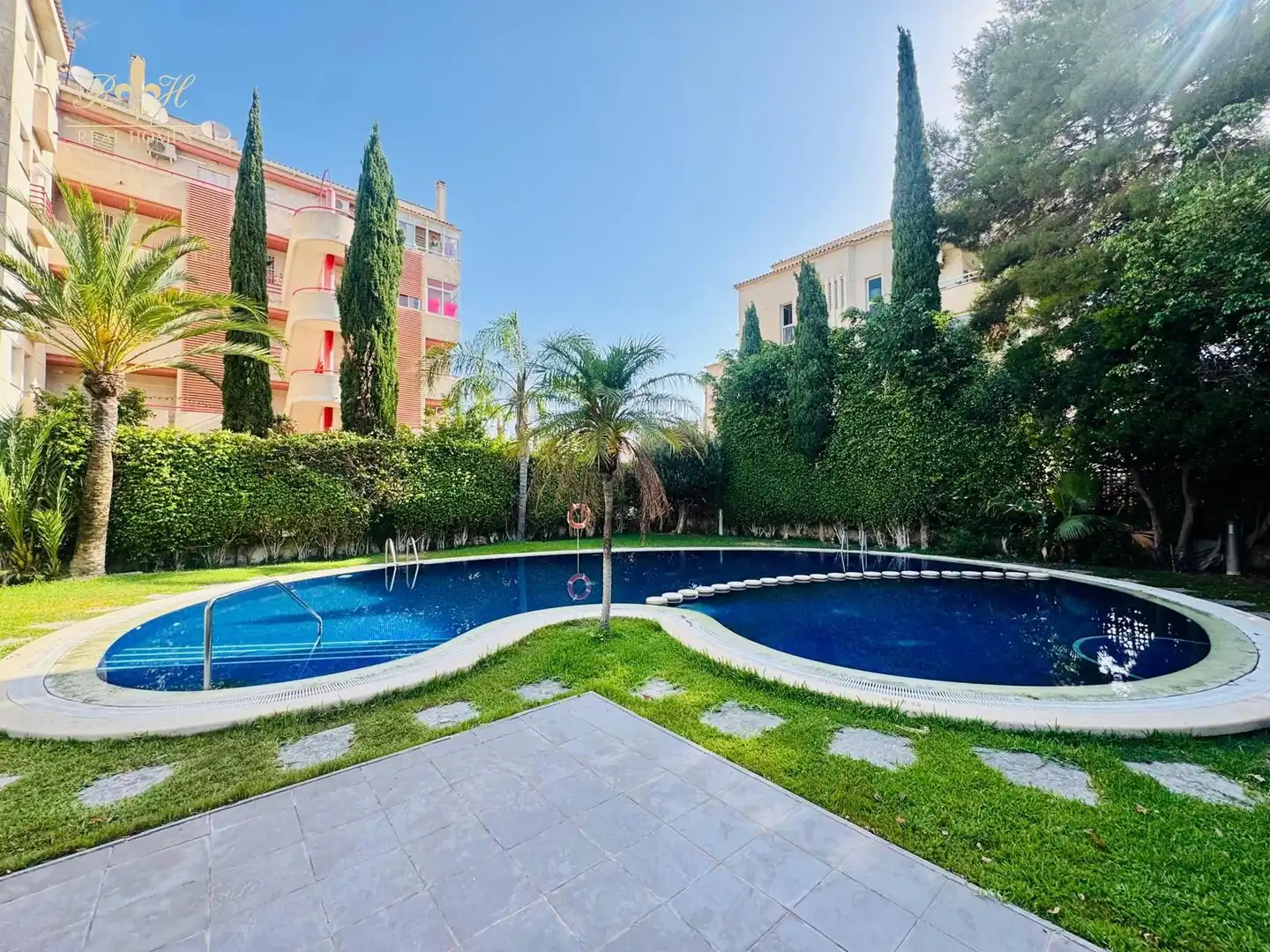 Schwimmbecken von Dachboden zur Miete in L'Alfàs del Pi mit Klimaanlage, Terrasse und Schwimmbad