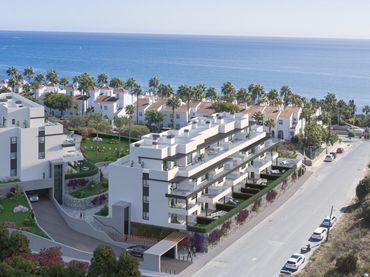 Apartamento con piscina en venta en El Faro de Calaburra - Chaparral