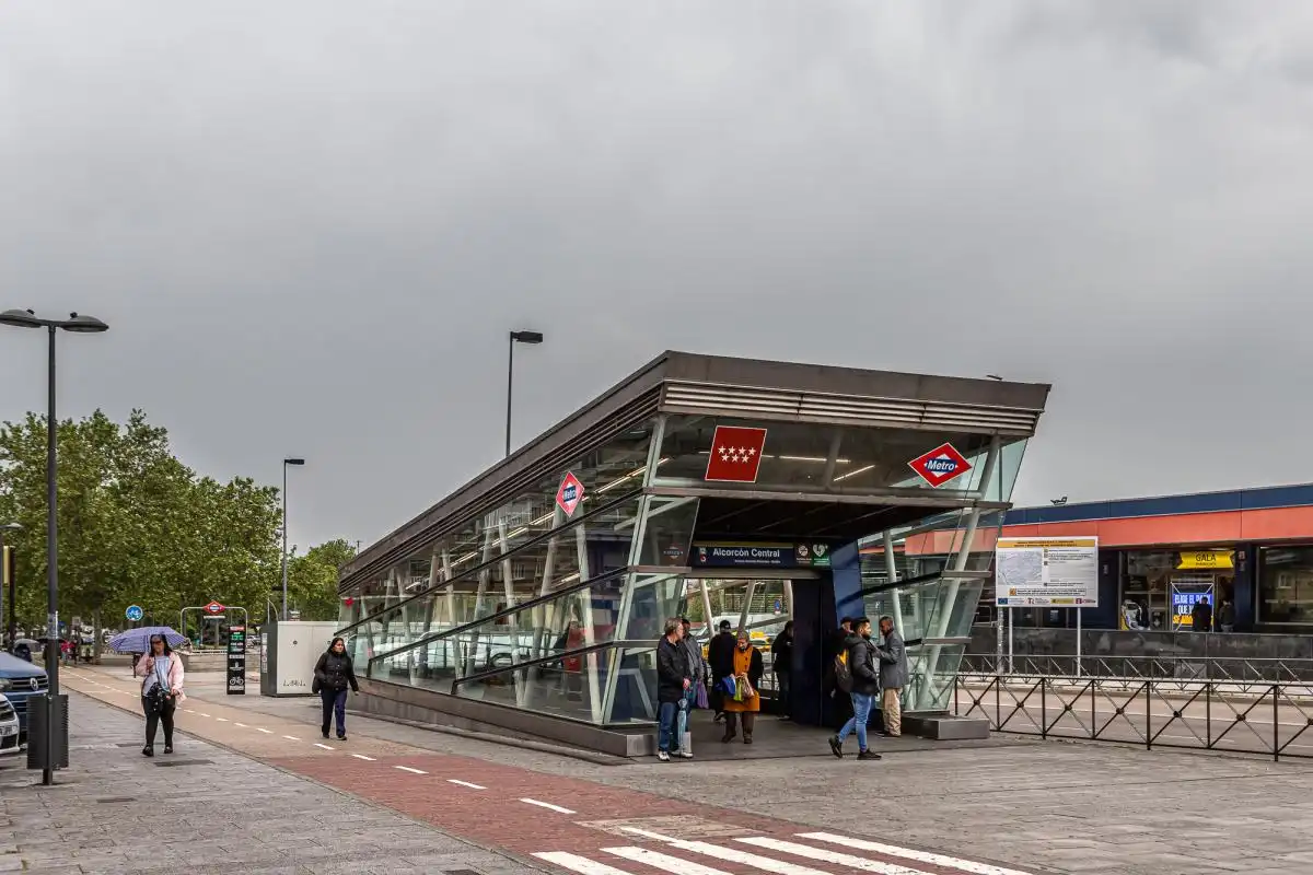 Außenansicht von Gebäude zum Verkauf in Alcorcón