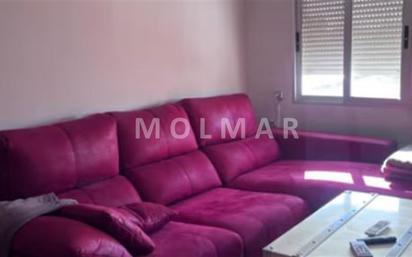 Living room of Flat for sale in  Valencia Capital  with Heating and Alarm