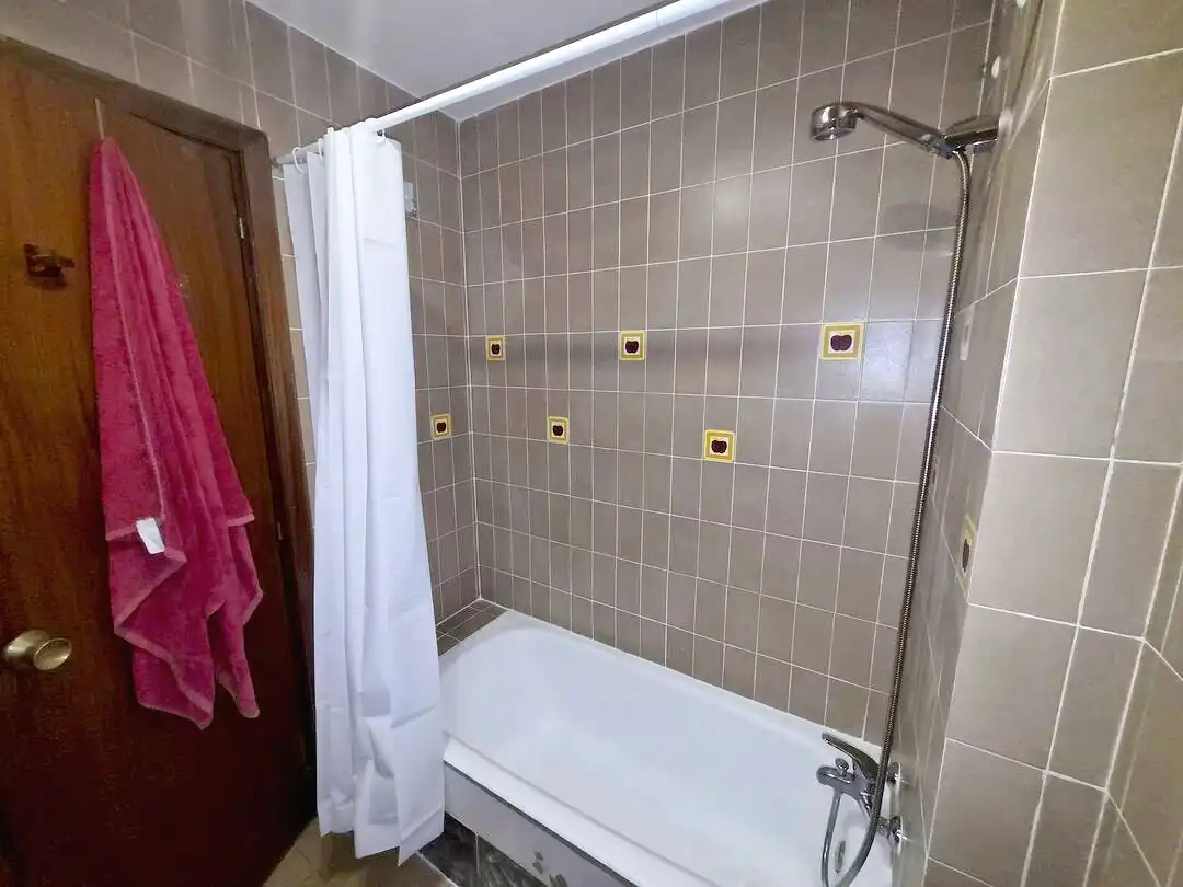 Bathroom of Flat for rent in Gernika-Lumo, Bizkaia