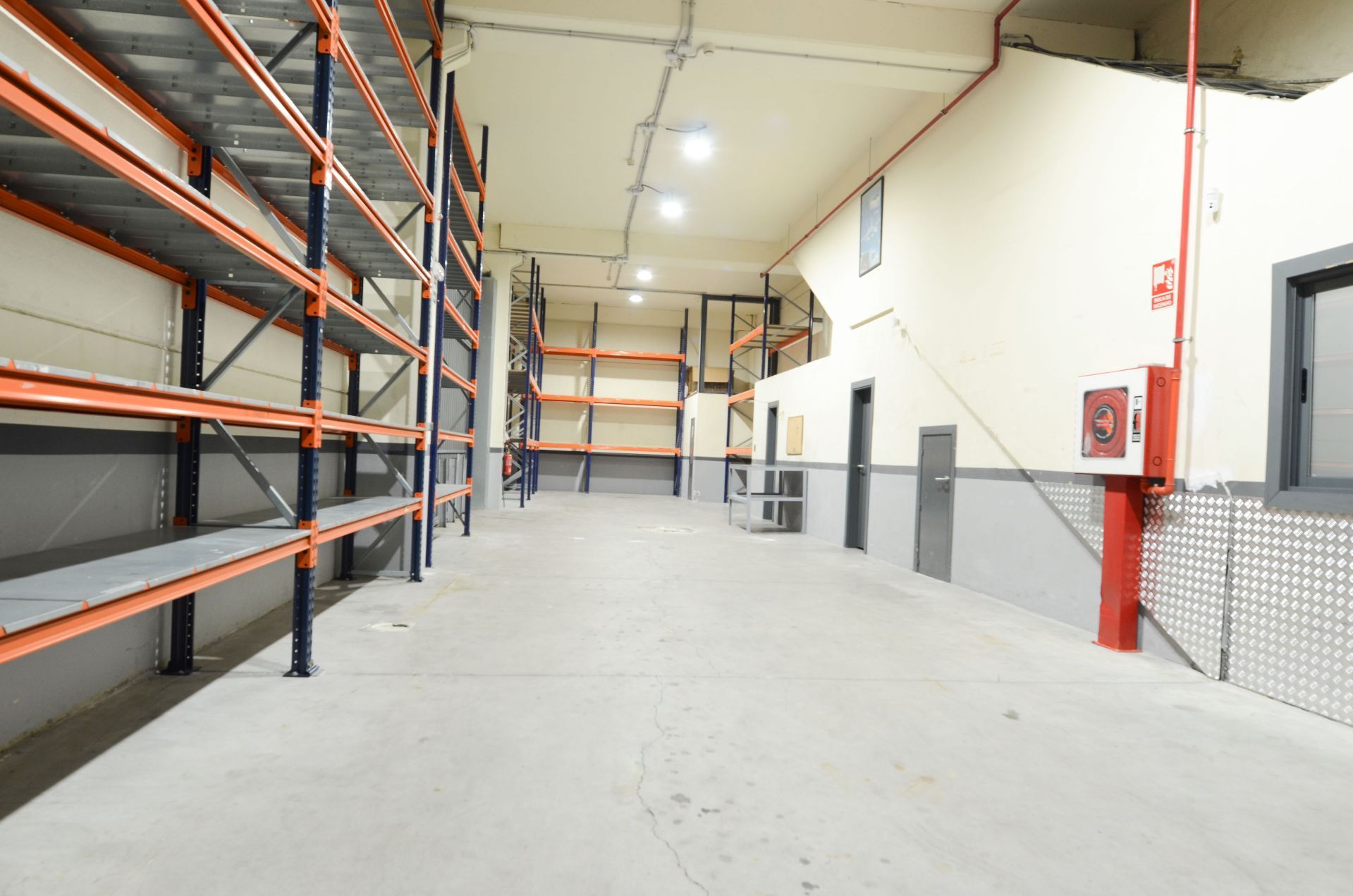 Nave industrial de alquiler en Alcorcón