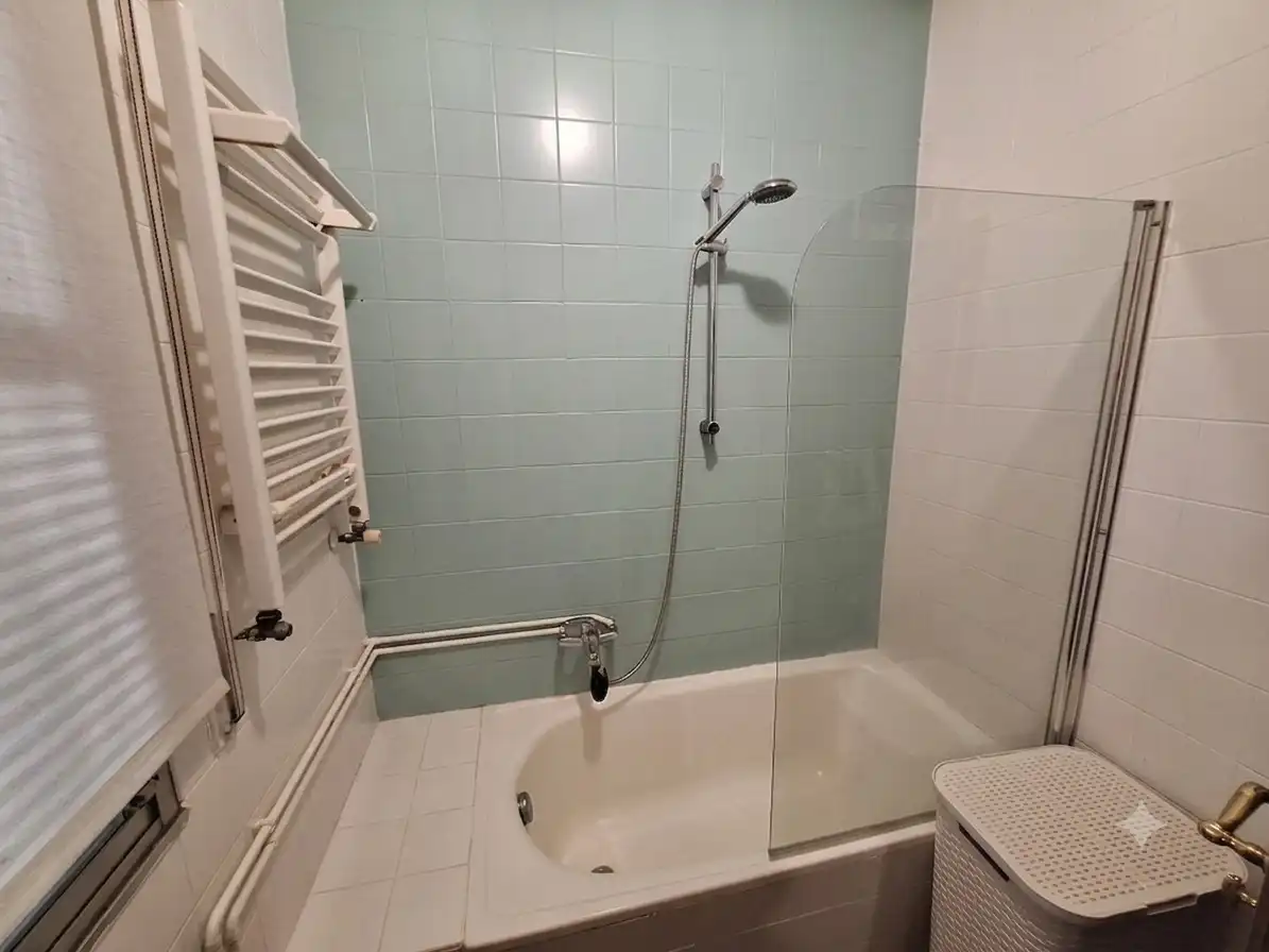 Bathroom of Houses for rent in Culleredo  with Private garden, Swimming Pool and Furnished