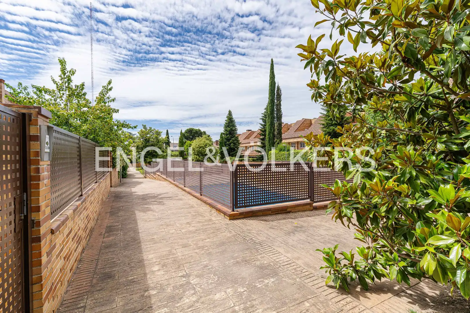 Terrace of Houses for sale in Las Rozas de Madrid  with Heating, Private garden and Parquet flooring
