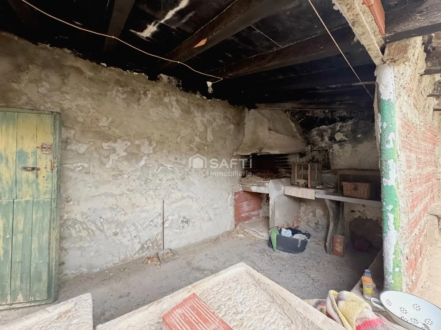 Casa adosada en venta en Algueña con Terraza