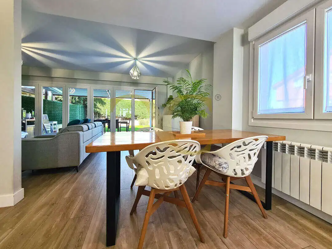 Detached house with garden for sale in Camino de la Belga, imagen 13