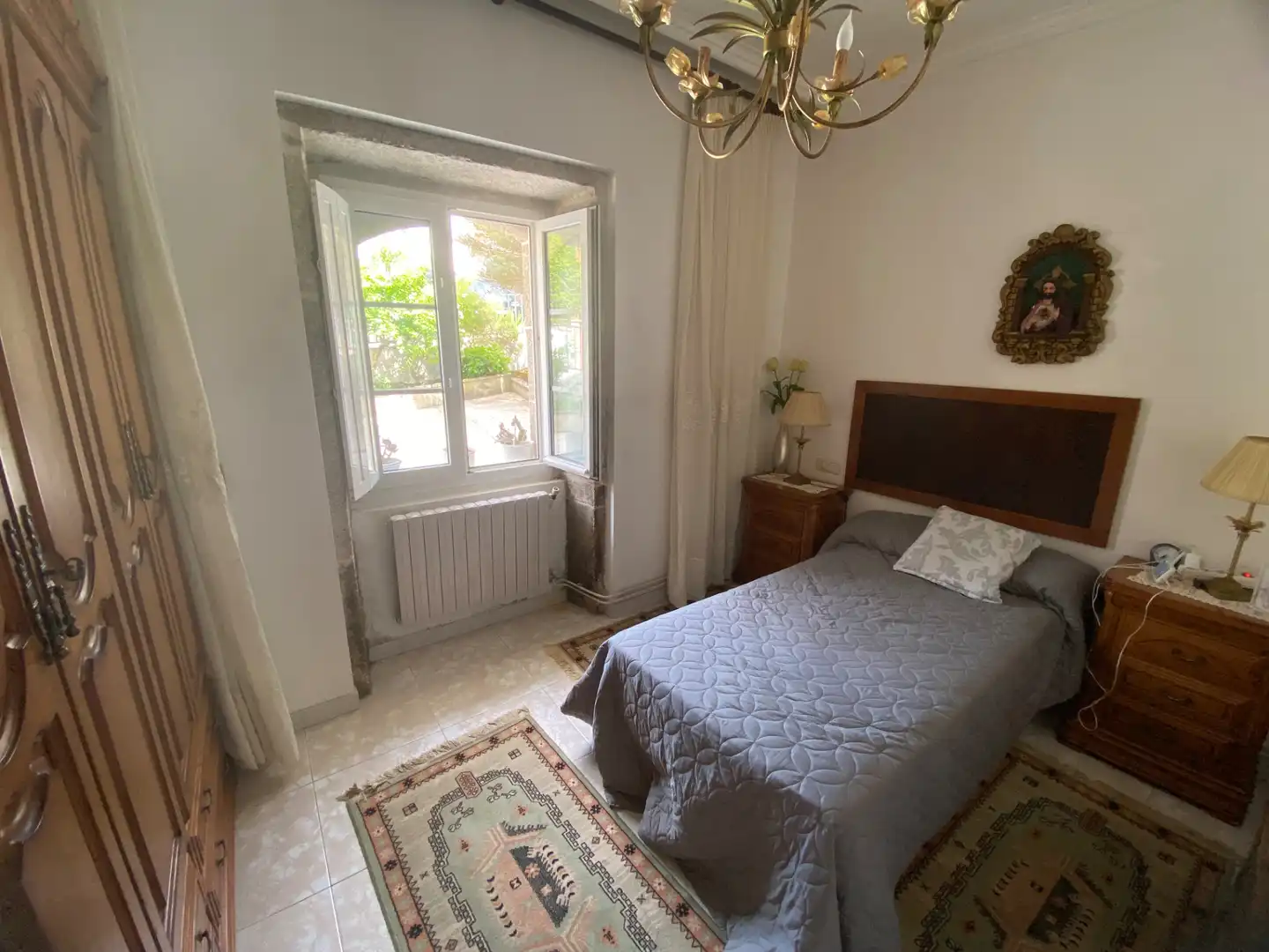 Dormitori de Casa o xalet en venda en A Pobra do Caramiñal amb Calefacció, Jardí privat i Parquet