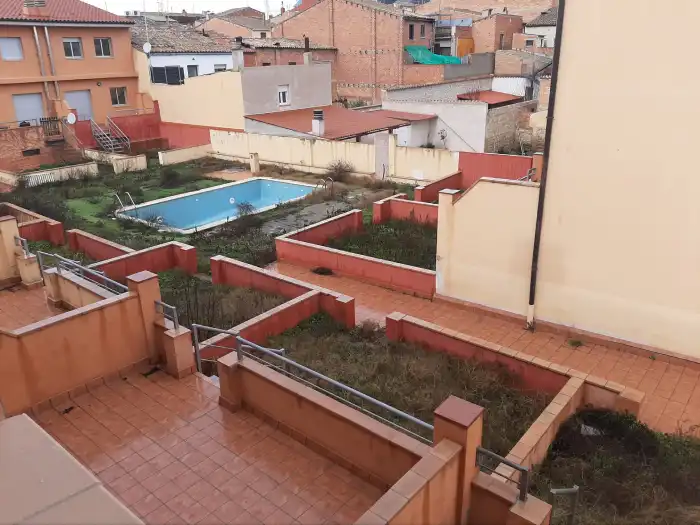 Piscina de Casa o xalet en venda en Arbeca amb Calefacció, Jardí privat i Balcó