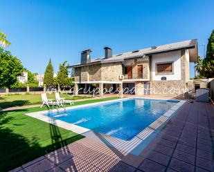 Piscina de Casa o xalet en venda en  Sevilla Capital amb Aire condicionat, Terrassa i Piscina