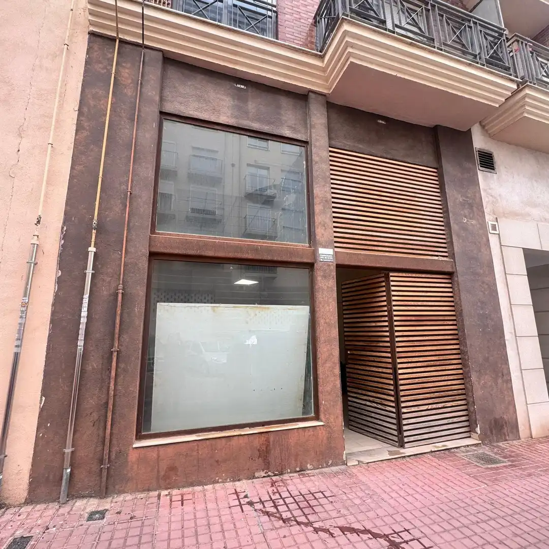 Gewerbefläche zum Verkauf in Calle JUAN VIRUELA CARRERAS