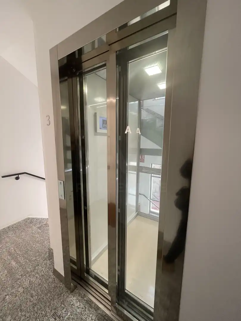 Flat with lift to rent in Calle ROMA 20 20, imagen 3