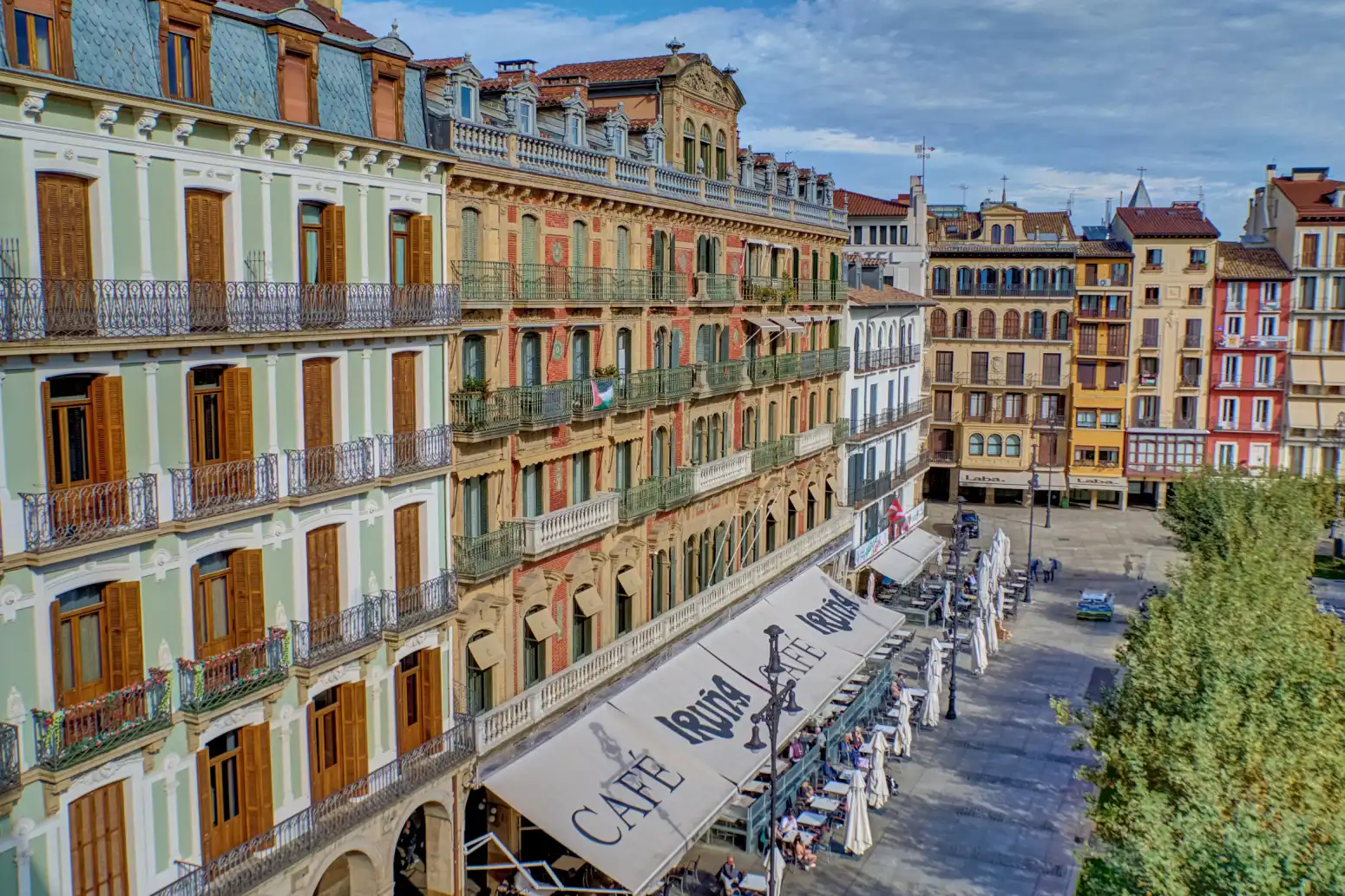Exterior view of Flat for sale in  Pamplona / Iruña  with Heating, Parquet flooring and Storage room