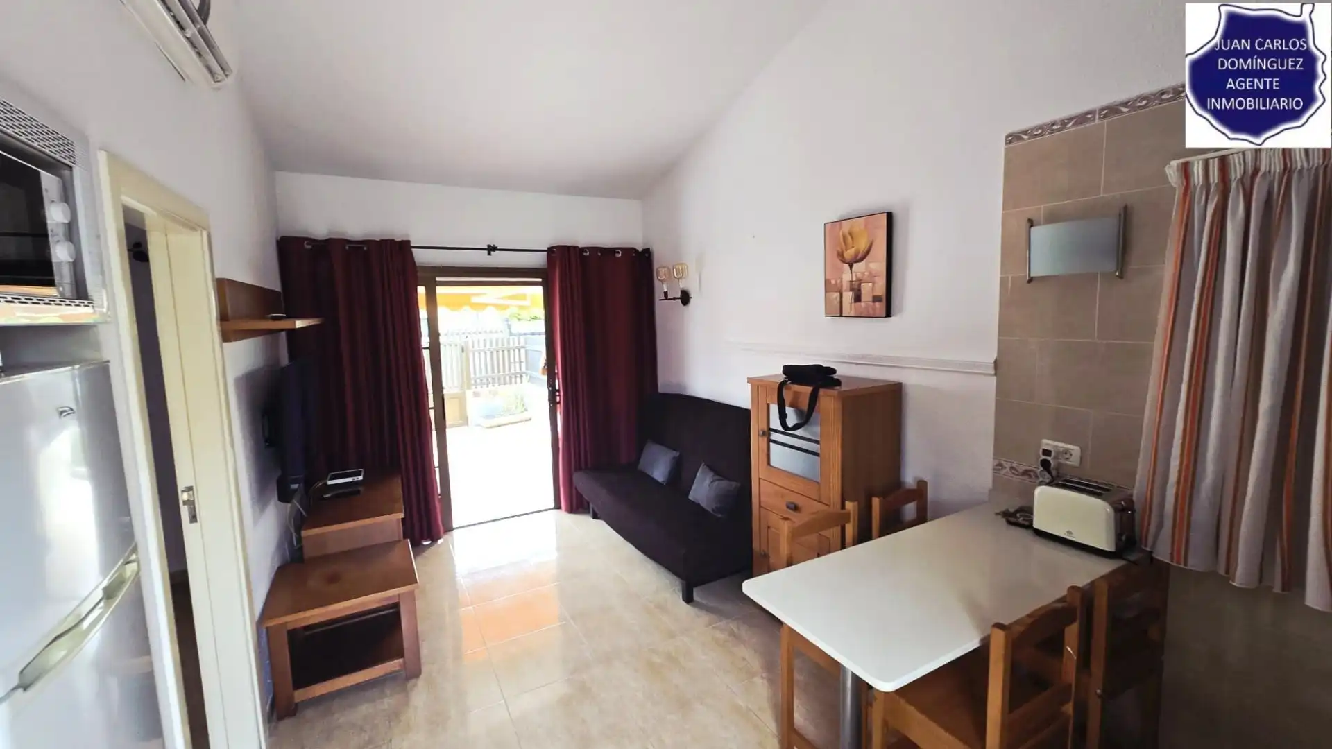 Sala d'estar de Casa o xalet de lloguer en San Bartolomé de Tirajana amb Aire condicionat, Terrassa i Moblat